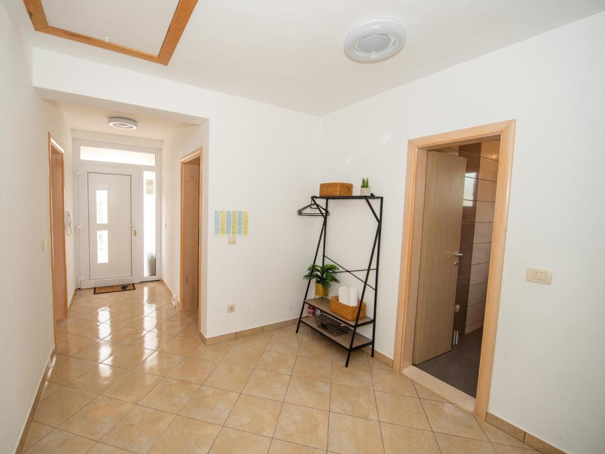 Holiday Home Near Trogir Kaštel Štafilić エクステリア 写真