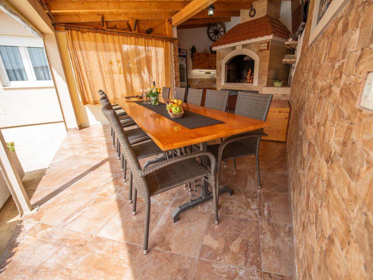 Holiday Home Near Trogir Kaštel Štafilić エクステリア 写真
