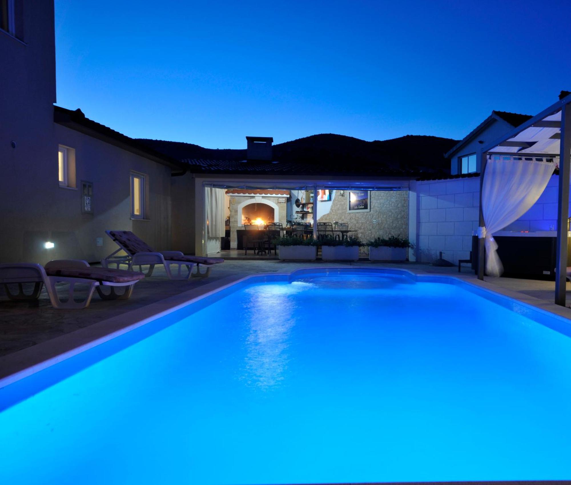 Holiday Home Near Trogir Kaštel Štafilić エクステリア 写真